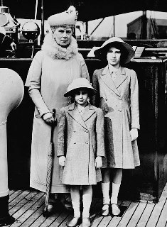 Elizabeth with Queen Mary and Margaret