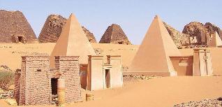 kush_pyramids_at_meroe.jpg