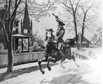 Paul Revere rides to warn the Americans