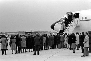 Hostages getting out of a plane