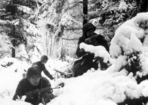 WW2 Soldiers in the snow
