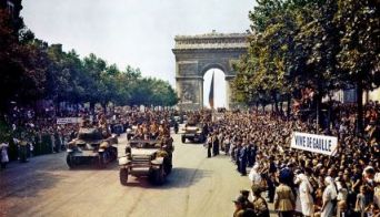 WW2 Paris Liberated from Germany